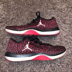 Boy’s Nike Jordan’s Shoes EUC!